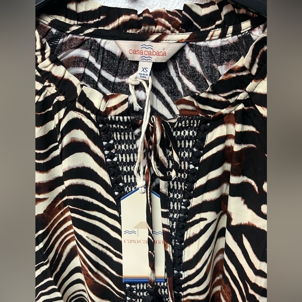 Casa Cabana Blouses for Women. Zebra XS - Picture 2 of 4